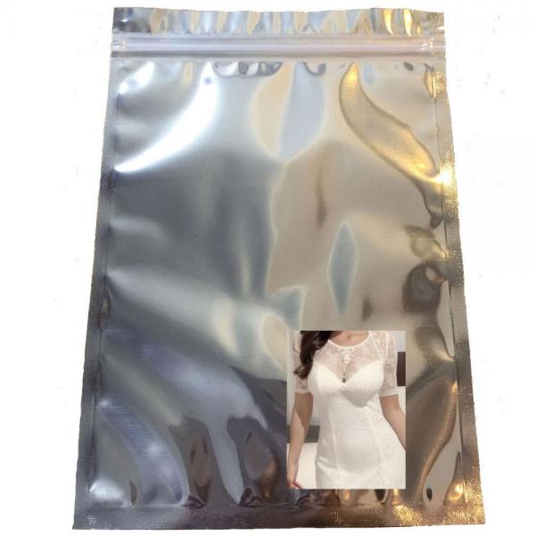 【使用済み加工品】着用済みパンティを使用済み下着販売もしている店へ探しに行った時にアダルトグッズのコーナーで見かけた上京したてのウブそうな女子が女の 匂い をたっぷり染み込ませた使用済みパンティー（着用写真/使い切りローション付き）
